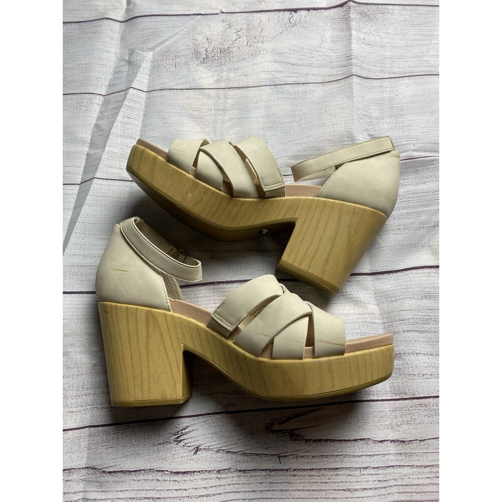 Dr. Scholl's wedges size 8